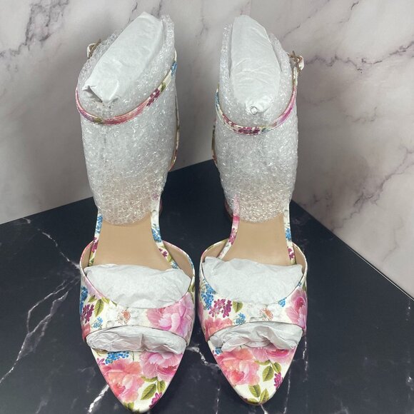 STEVE MADDEN SATIN SCULPTURAL HEELS (11) - Picture 1 of 11